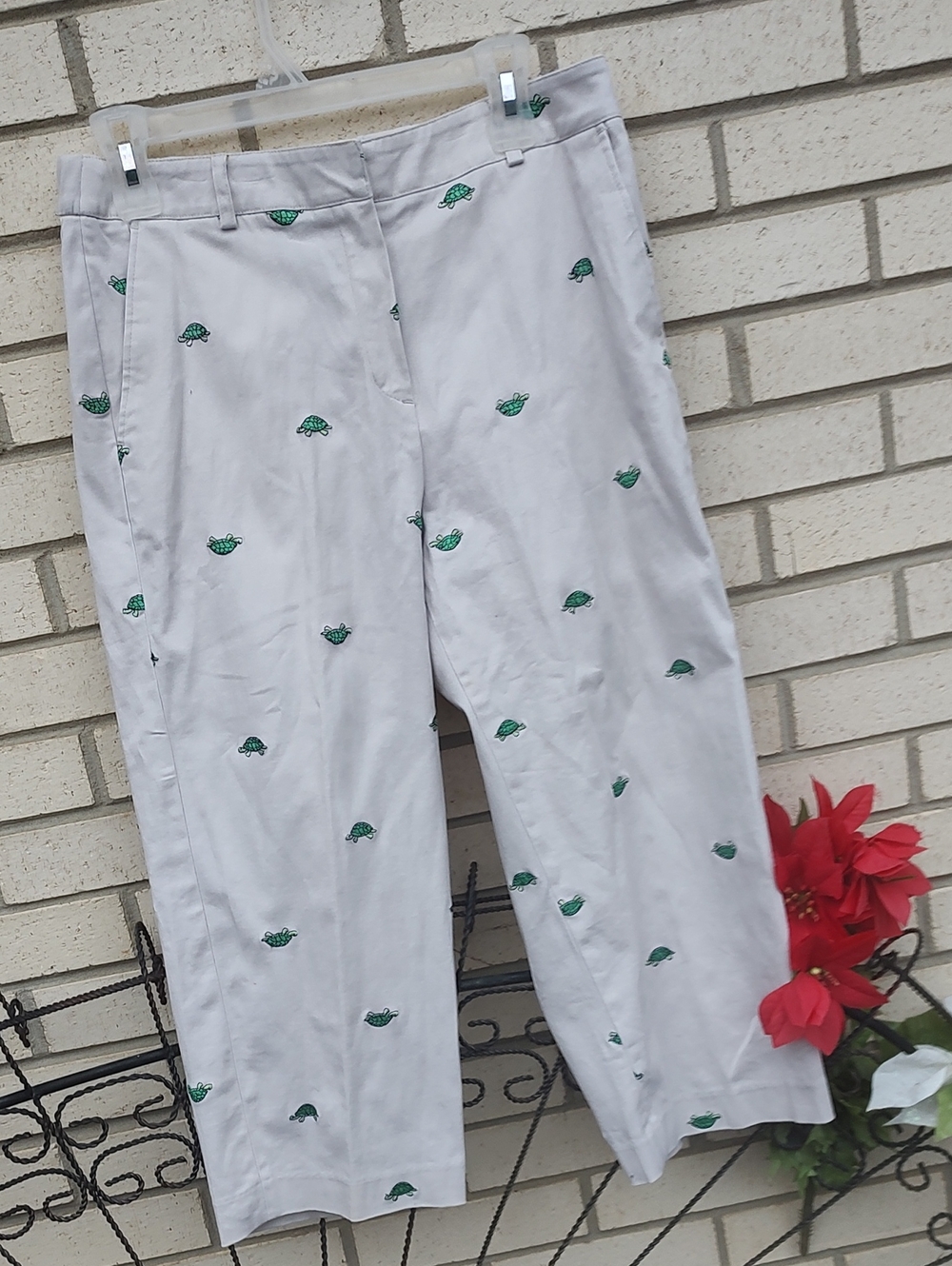 🐢/Capri Pants - Picture 3 of 9